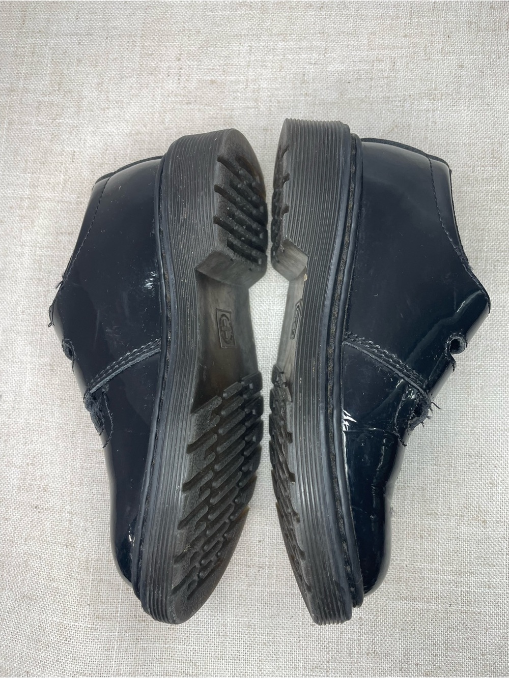 Dr. Martens Little Girl Black Patent Leather Mary Jane’s - Picture 3 of 9
